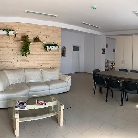 Hotel Nova Residence Popesti-Leordeni ภายนอก รูปภาพ