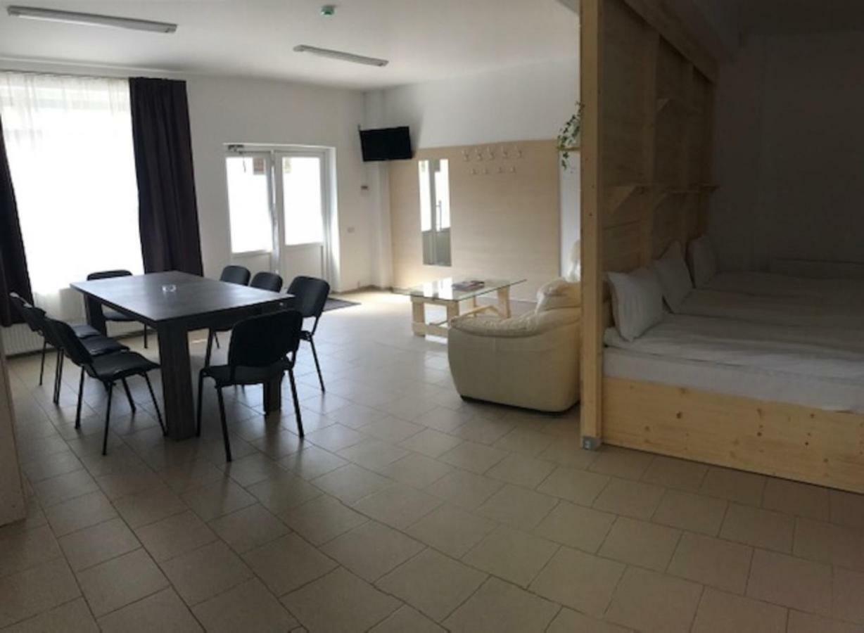Hotel Nova Residence Popesti-Leordeni ภายนอก รูปภาพ